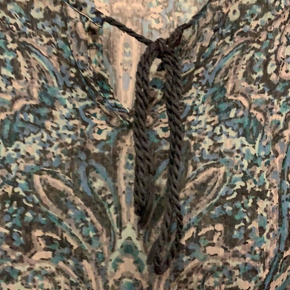 😍 a.n.a Gorgeous semi sheer top XL made in India - Picture 3 of 8